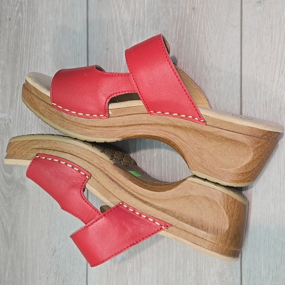 Sanita By Dansko Red Leather Women's Mules Mary Jane Shoes Sz 40/8.5-9 - Picture 7 of 12